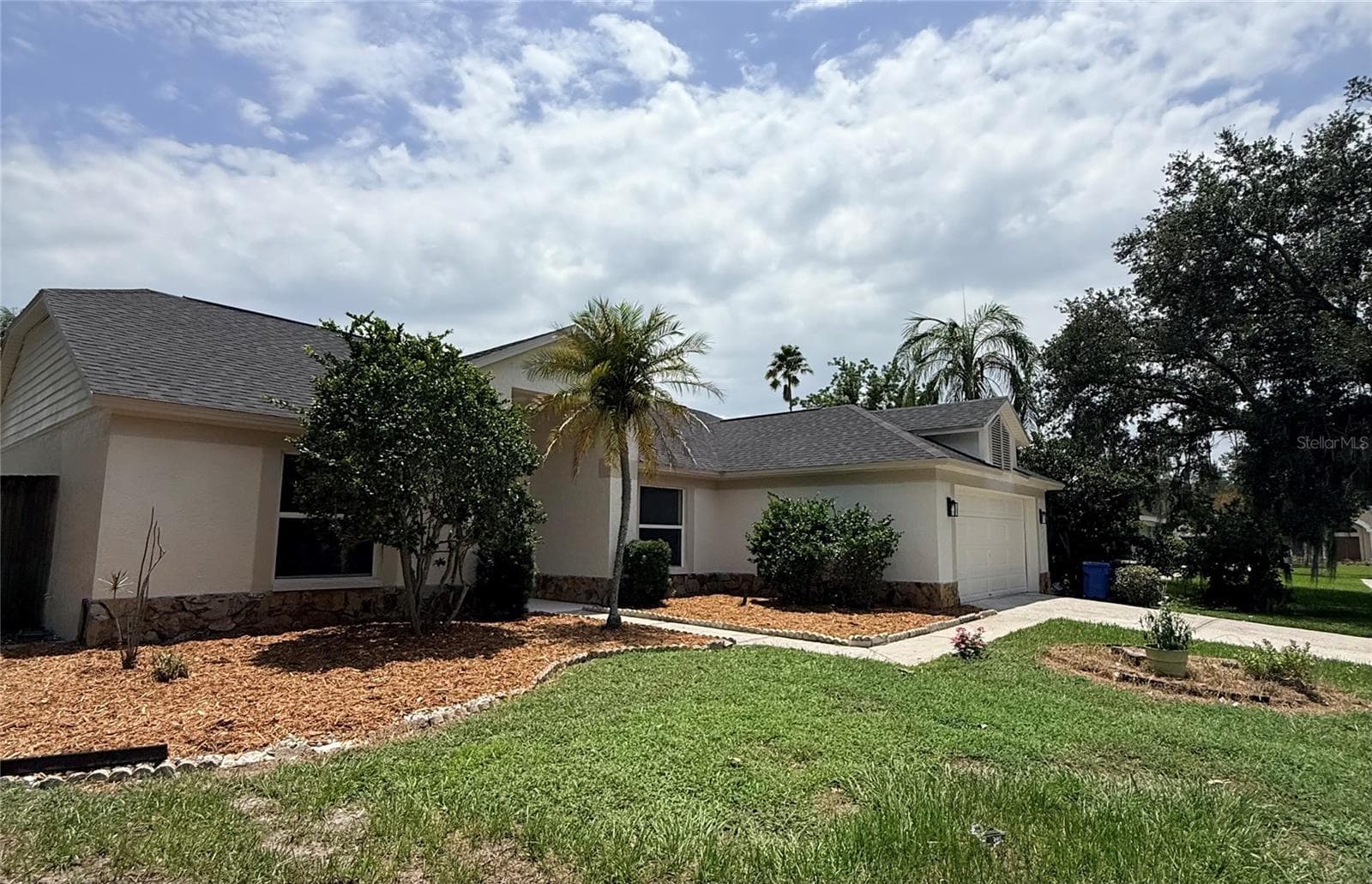 9207 MILL Cir photo 3