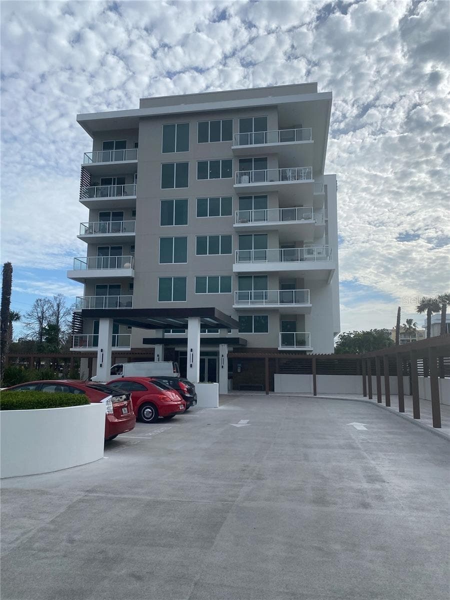 920 N Osceola Ave #405
