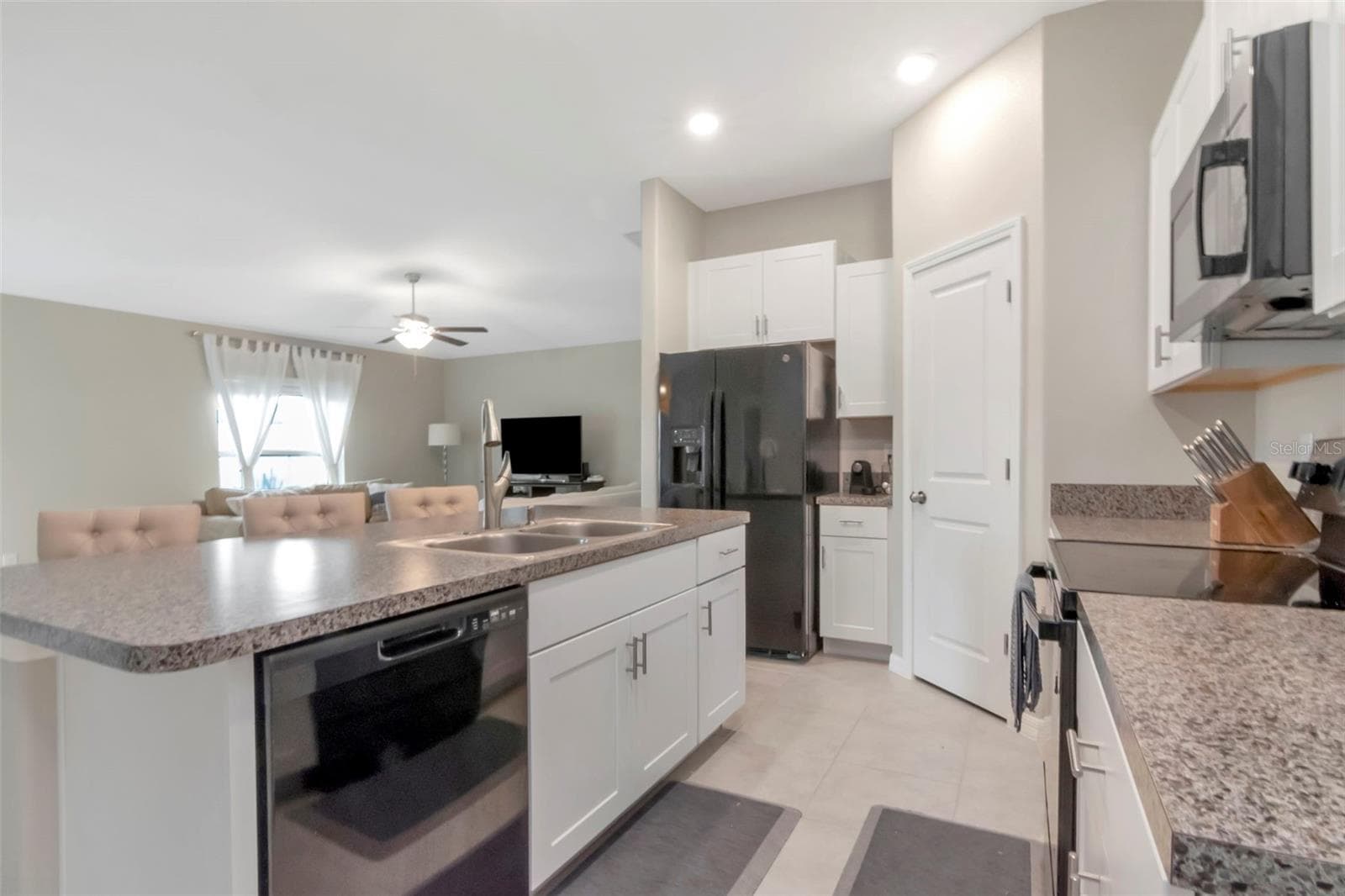 11527 Sage Canyon Dr photo 4