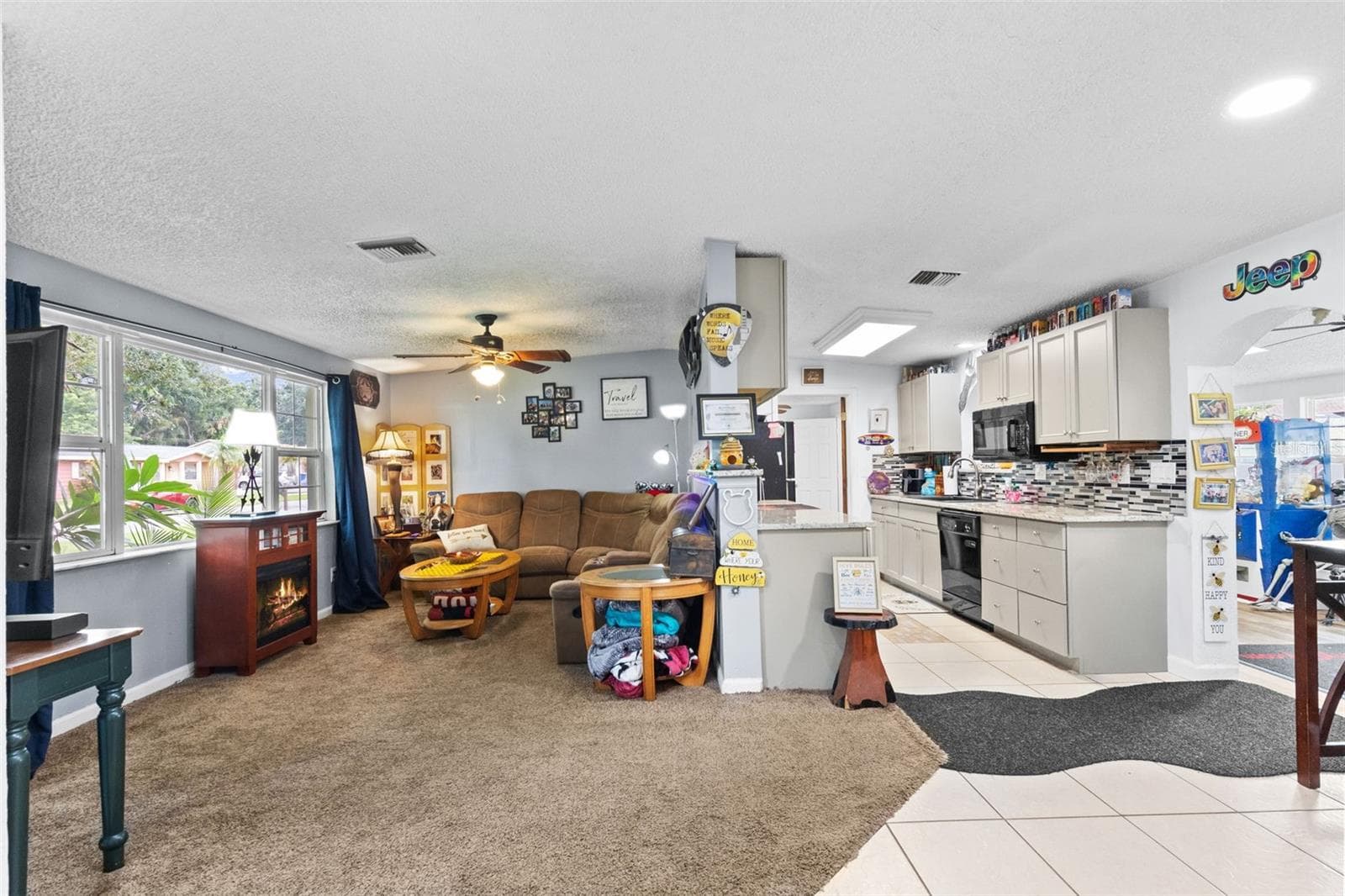 1807 Carlton Dr photo 3