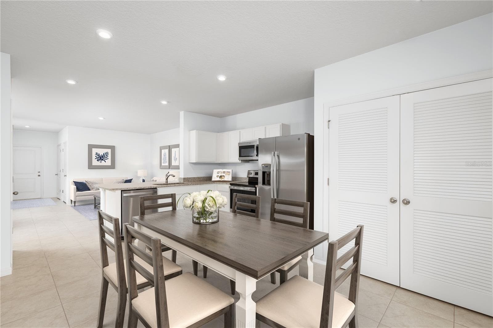 6932 Sundial Dr photo 5