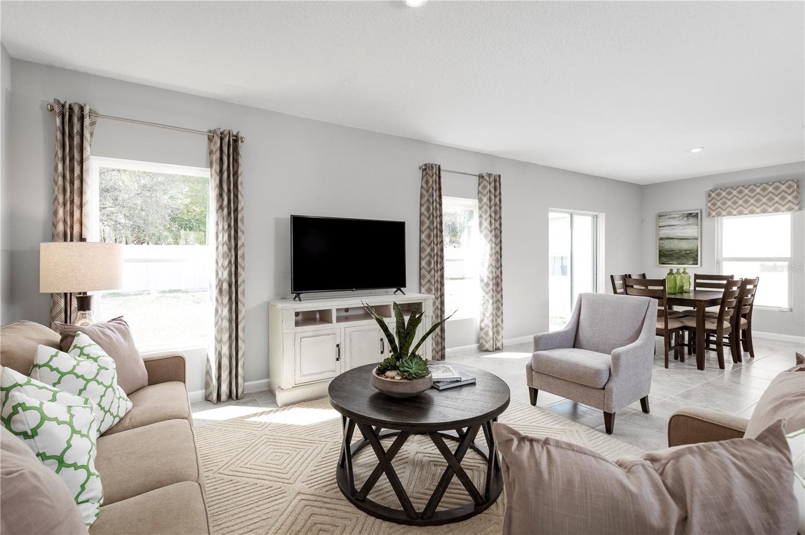 6938 Sundial Dr photo 3