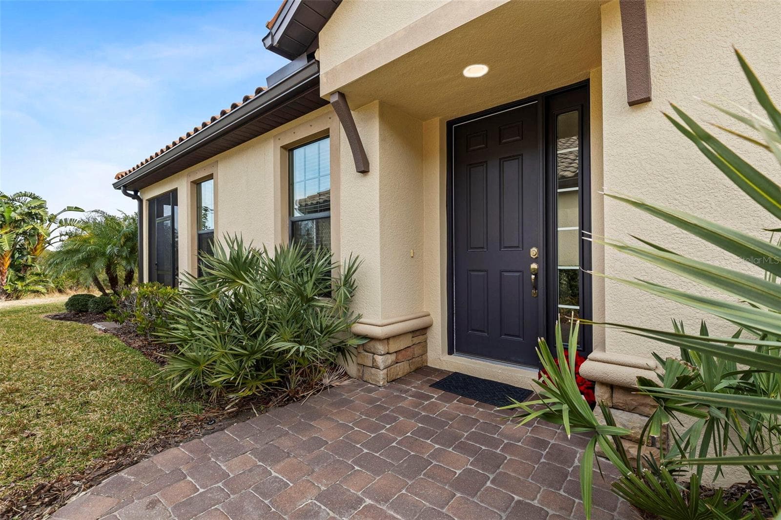 8424 Alberata Vista Dr photo 4