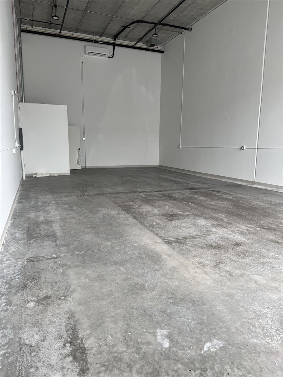 5431 Communications Pkwy #20