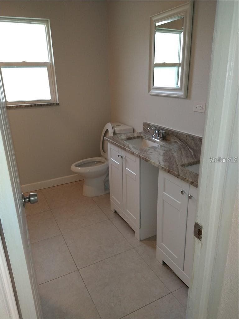 2155 Temple St photo 4
