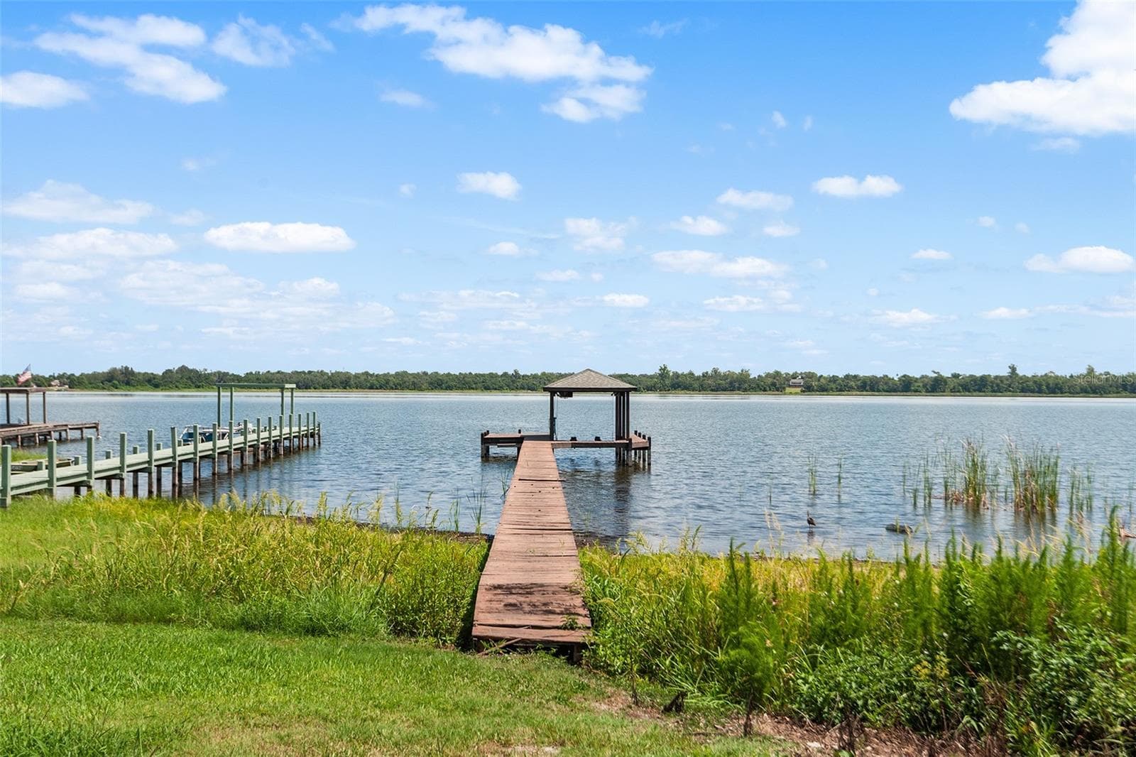 4123 Island Lakes Dr photo 3