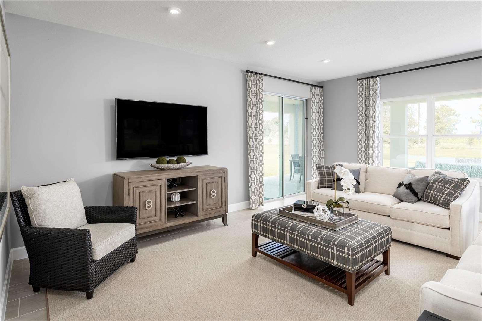 2232 Labrador Loop
