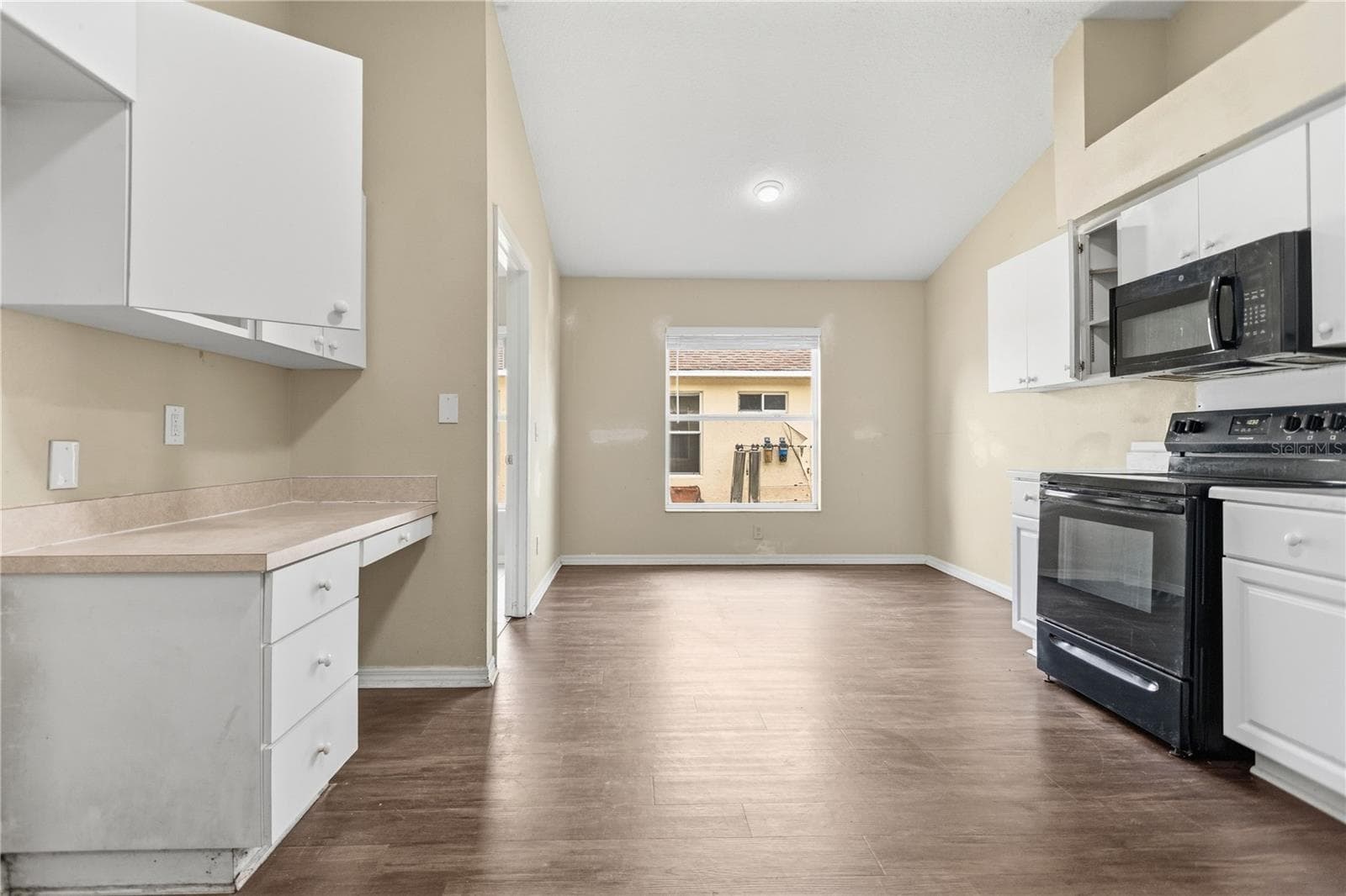 1422 Lake Shore Ranch Dr photo 5