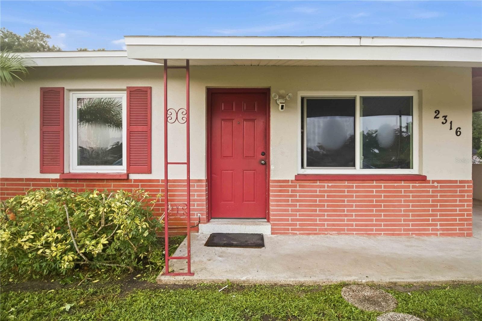 2316 Powell Cir photo 4