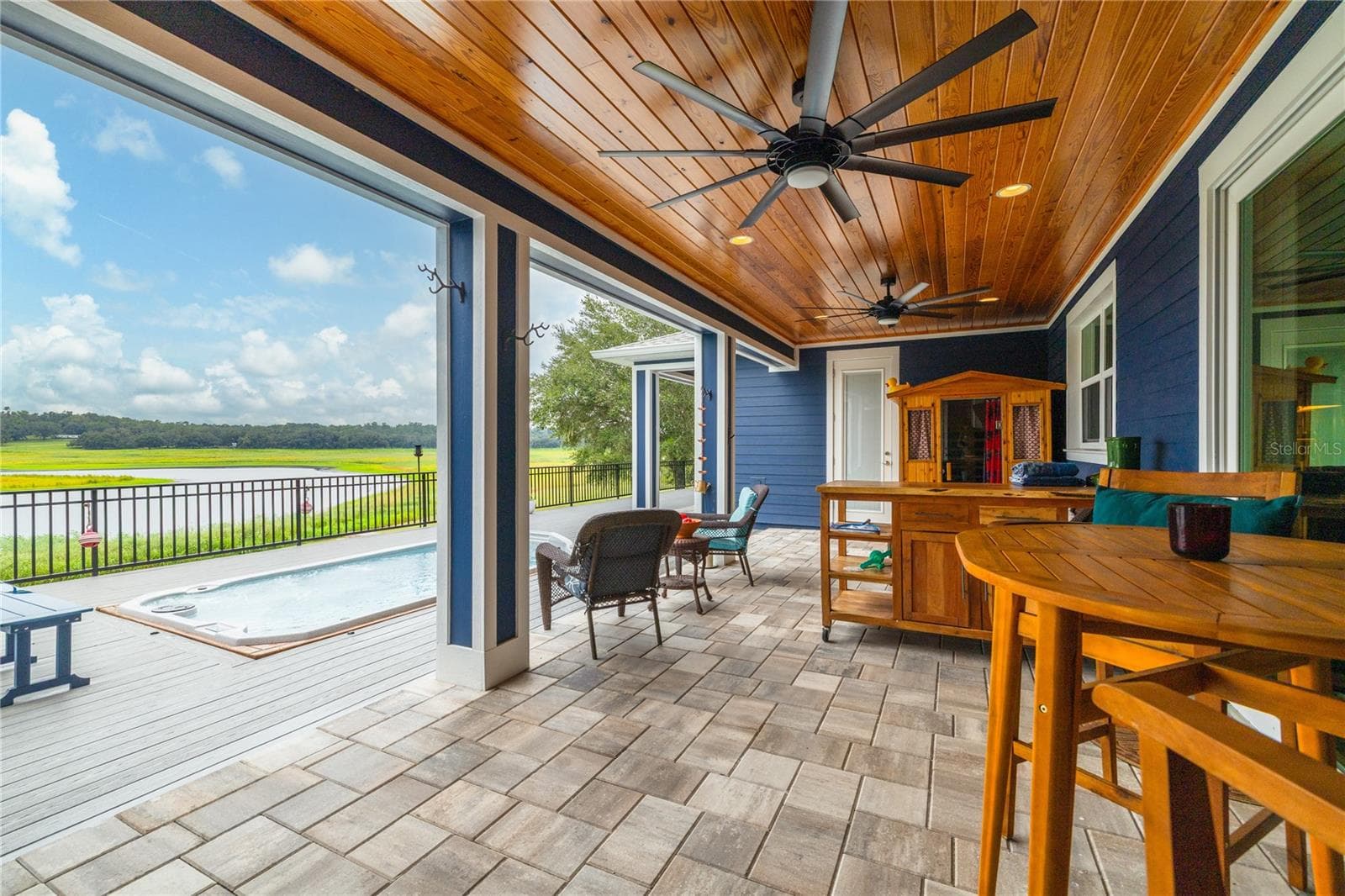 25198 Lily Pad Ln photo 3