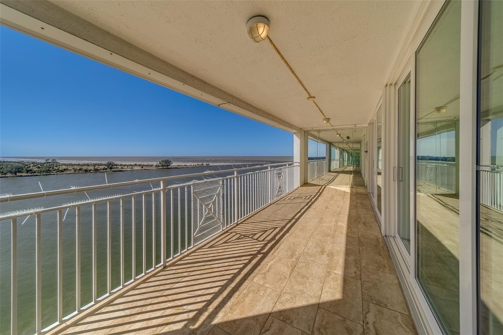 675 S Gulfview Blvd #PH1 photo 3