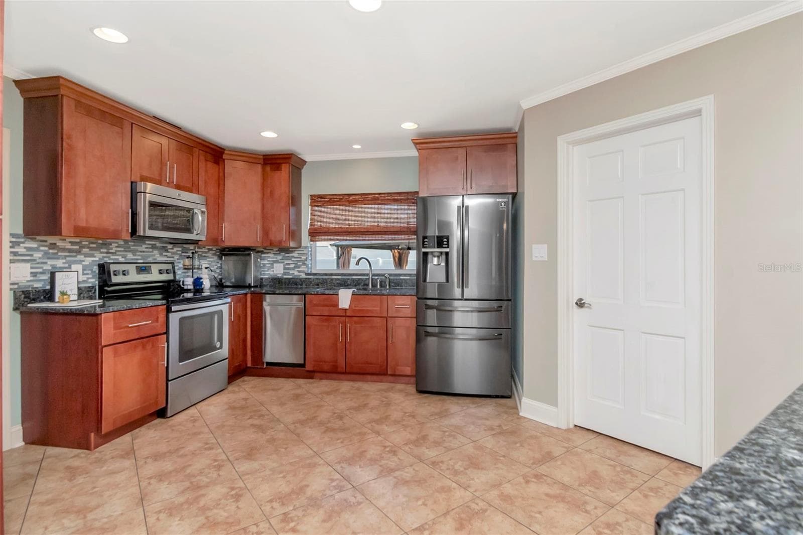 2535 Lake Ellen Dr photo 5