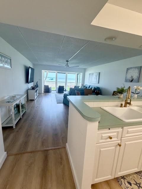 865 S Gulfview Blvd #202 photo 3