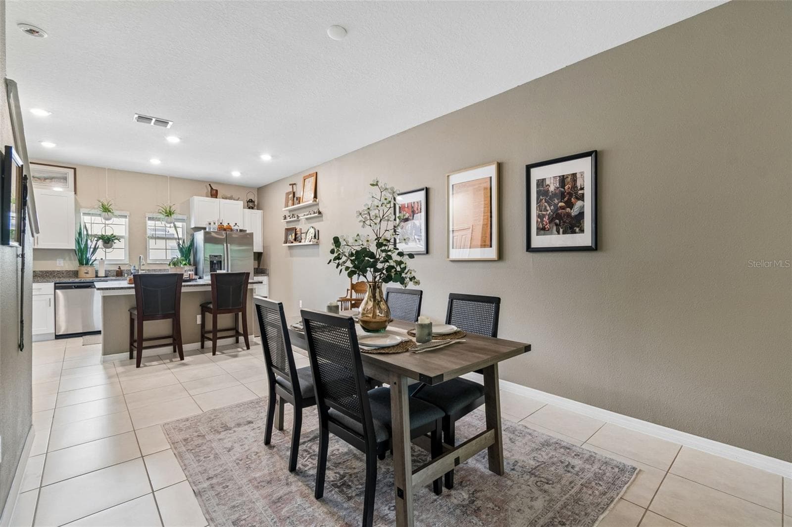 852 Tennyson MILL Cir photo 4