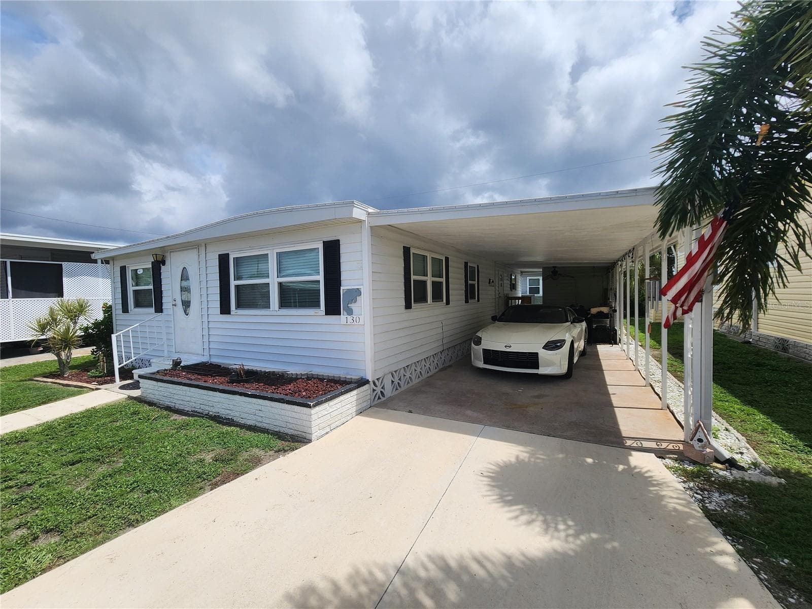 130 Capri Dr photo 4