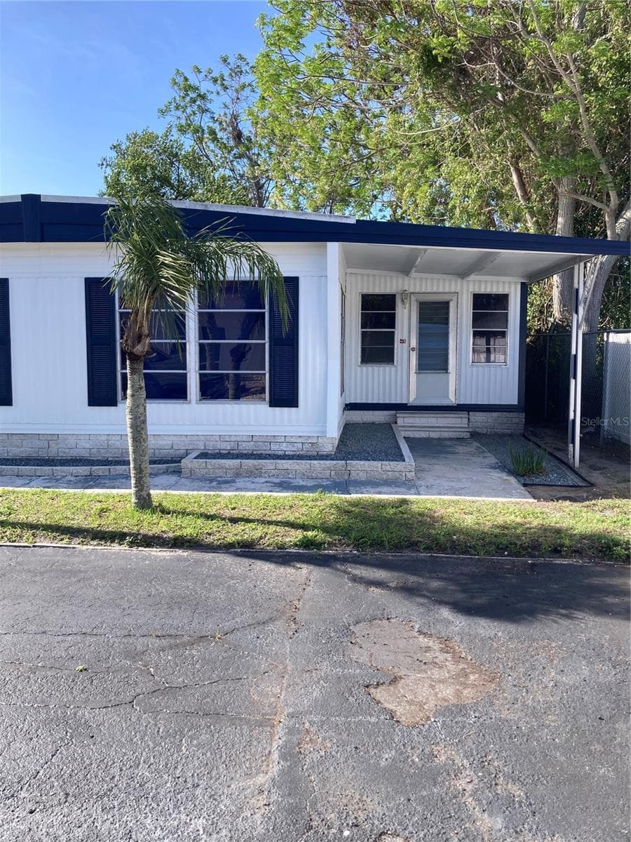 3212 W Tiki Dr photo 4