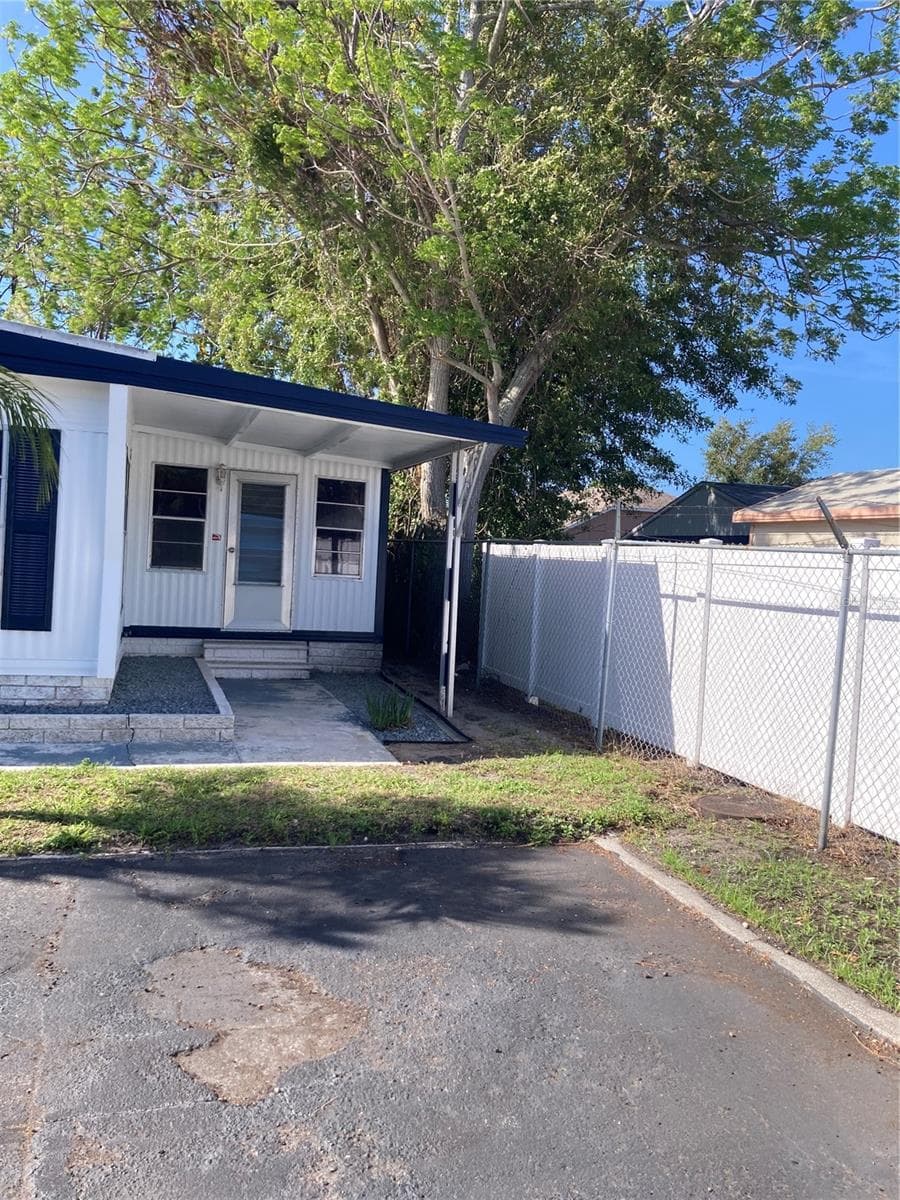 3212 W Tiki Dr photo 5