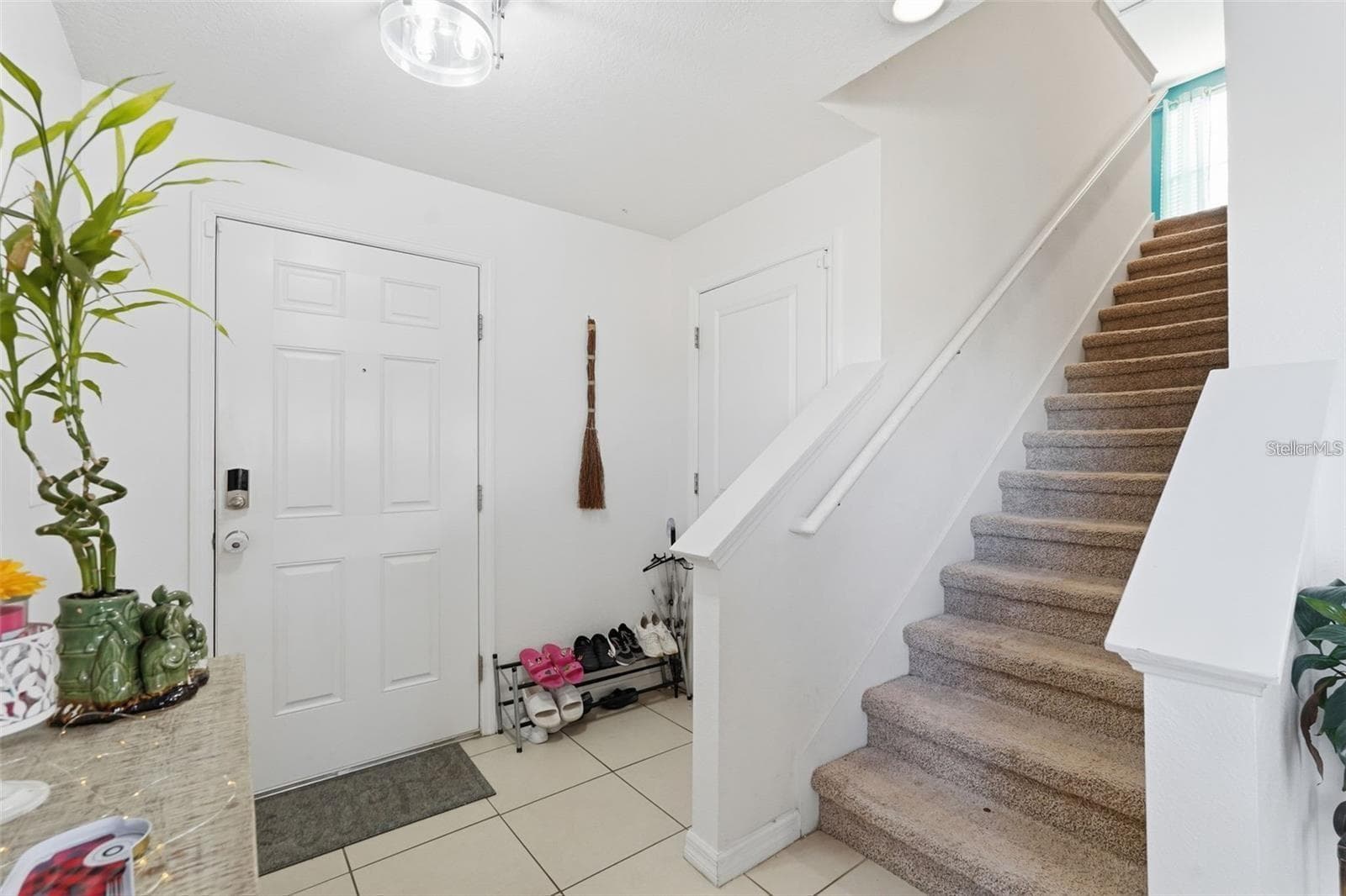 7811 Davie Ray Dr photo 4