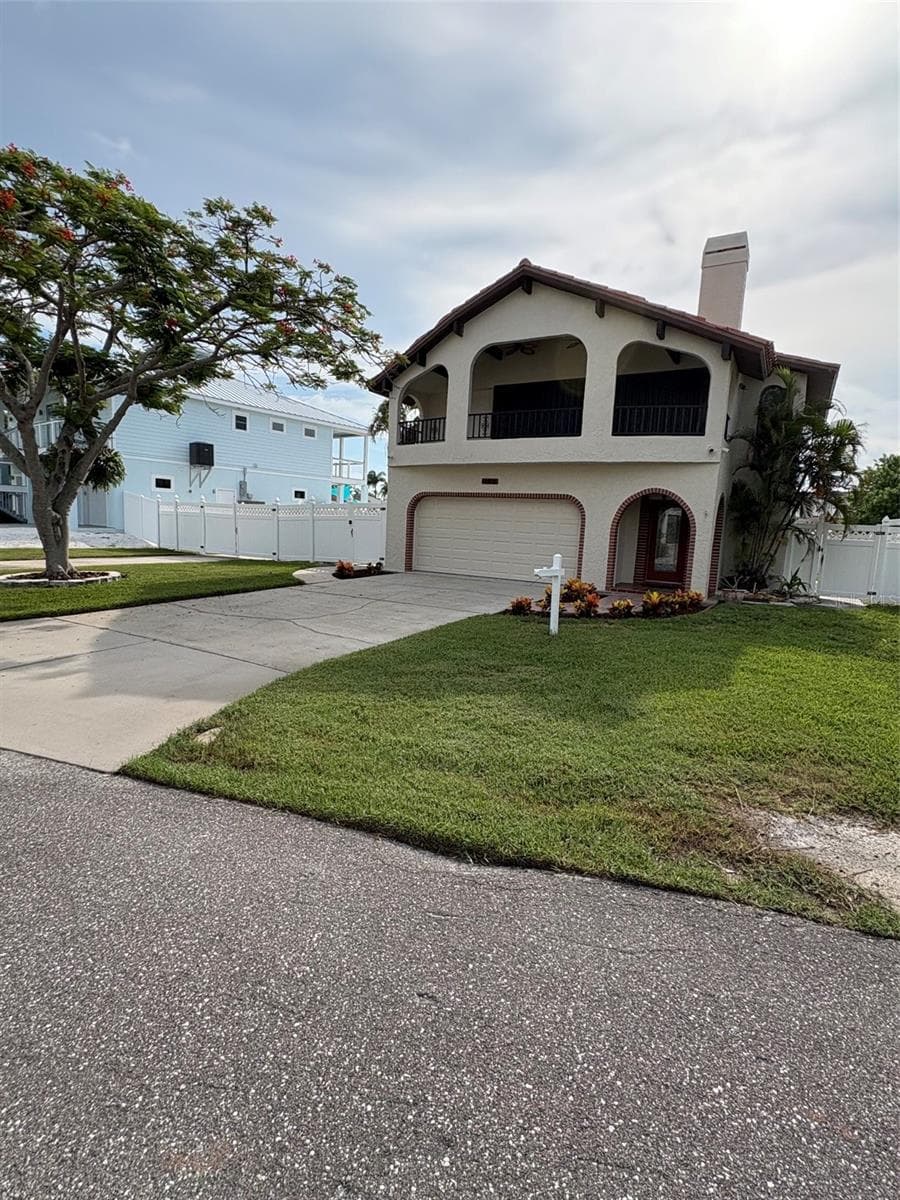 15810 Redington Dr photo 3