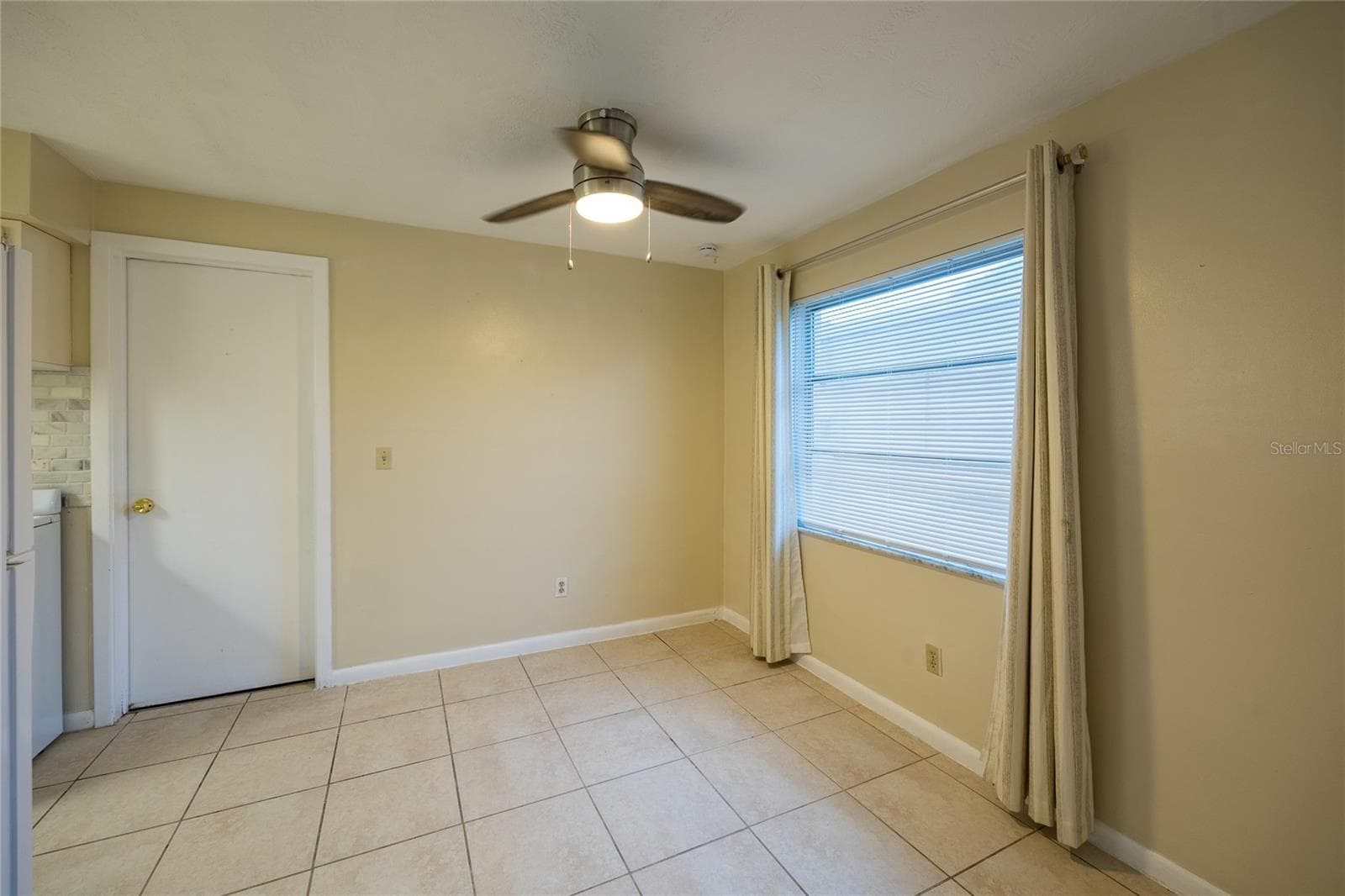 400 S Meteor Ave photo 3