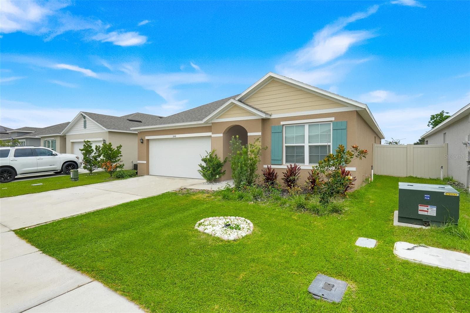 3041 Tobago Dr photo 3