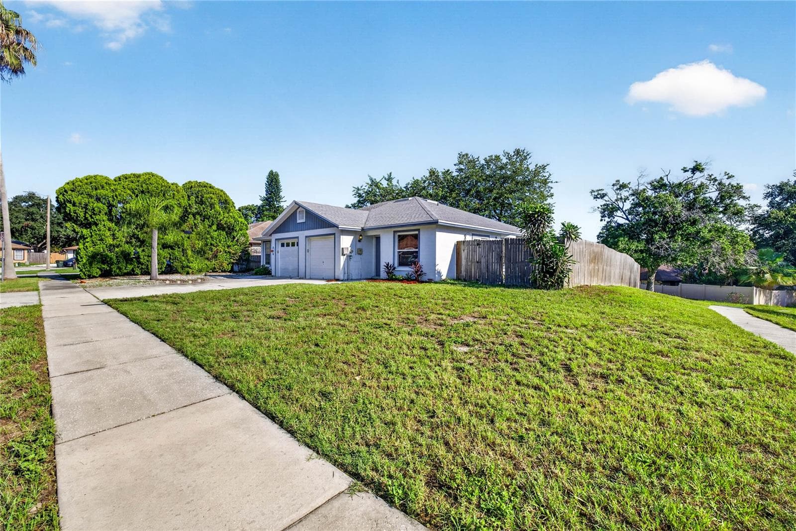 2699 MacKlin CT photo 3