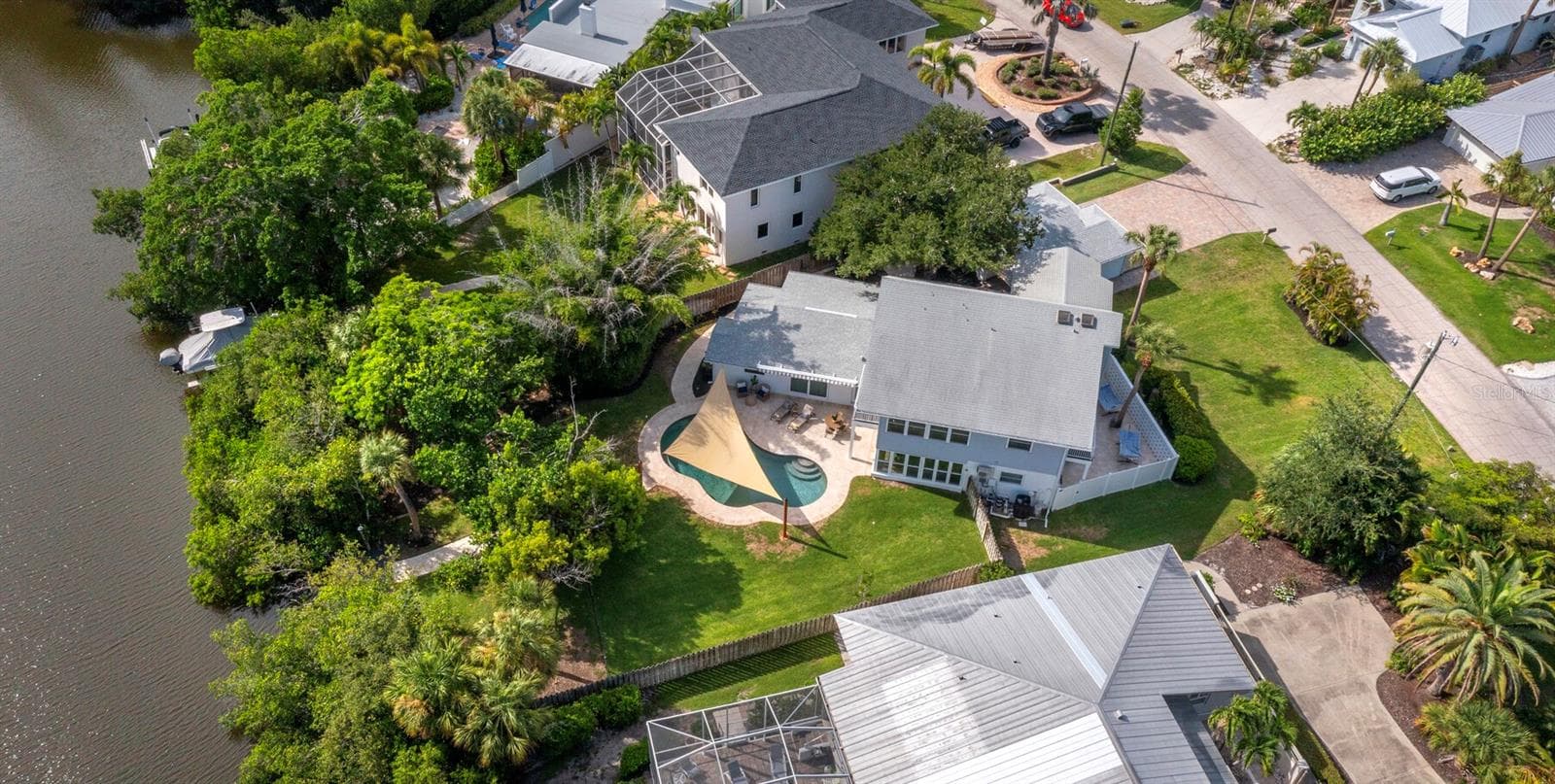 430 Island Cir