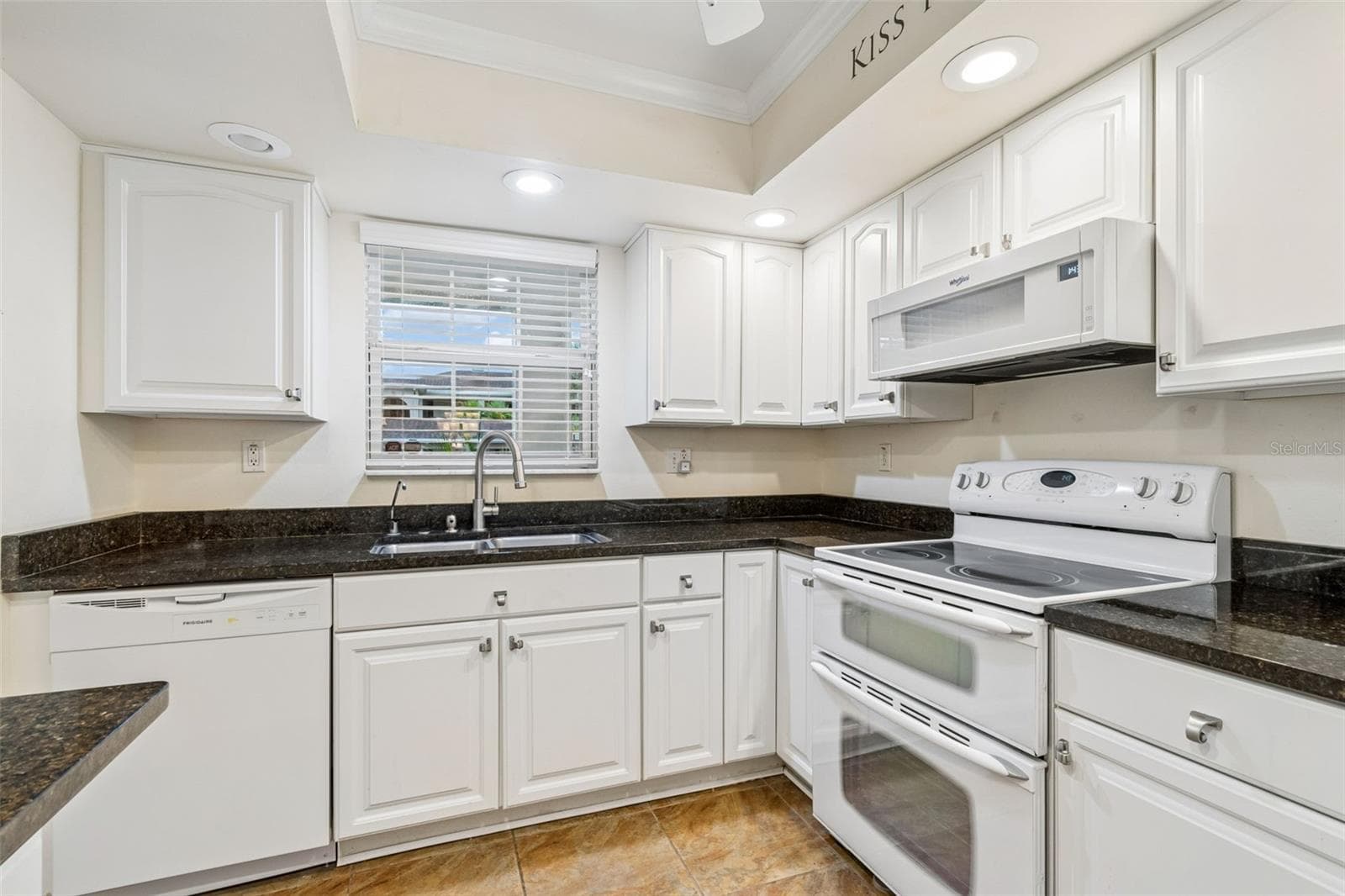 10387 Carrollwood Ln #303 photo 4