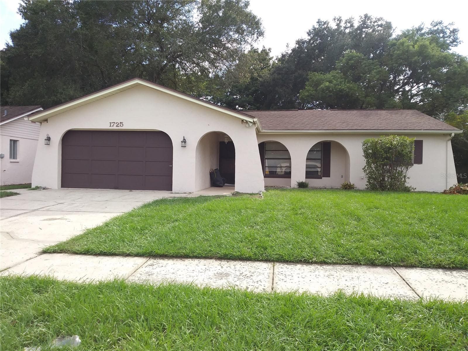 1725 Tumbleweed Dr