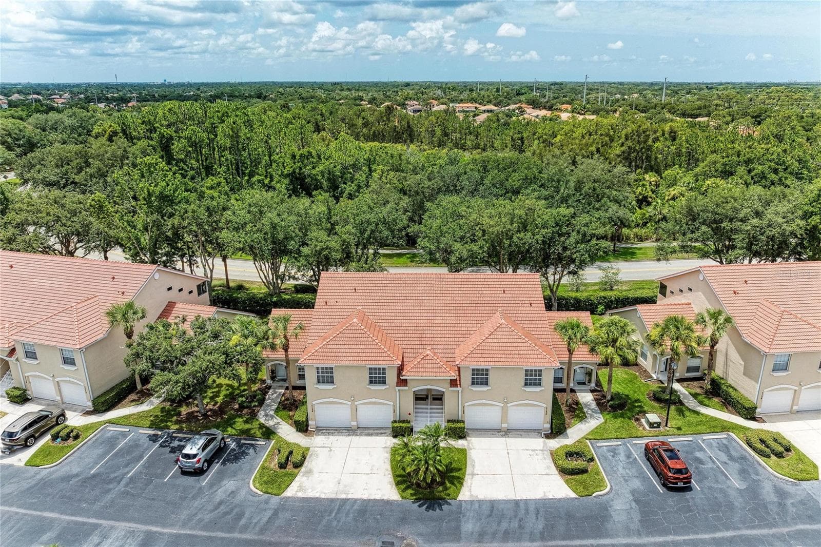 7126 Cedar Hollow Cir photo 3