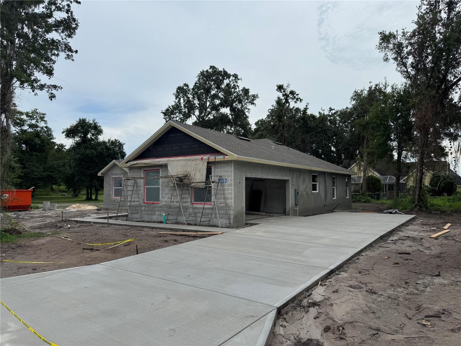 1022 Briarwood Dr photo 4
