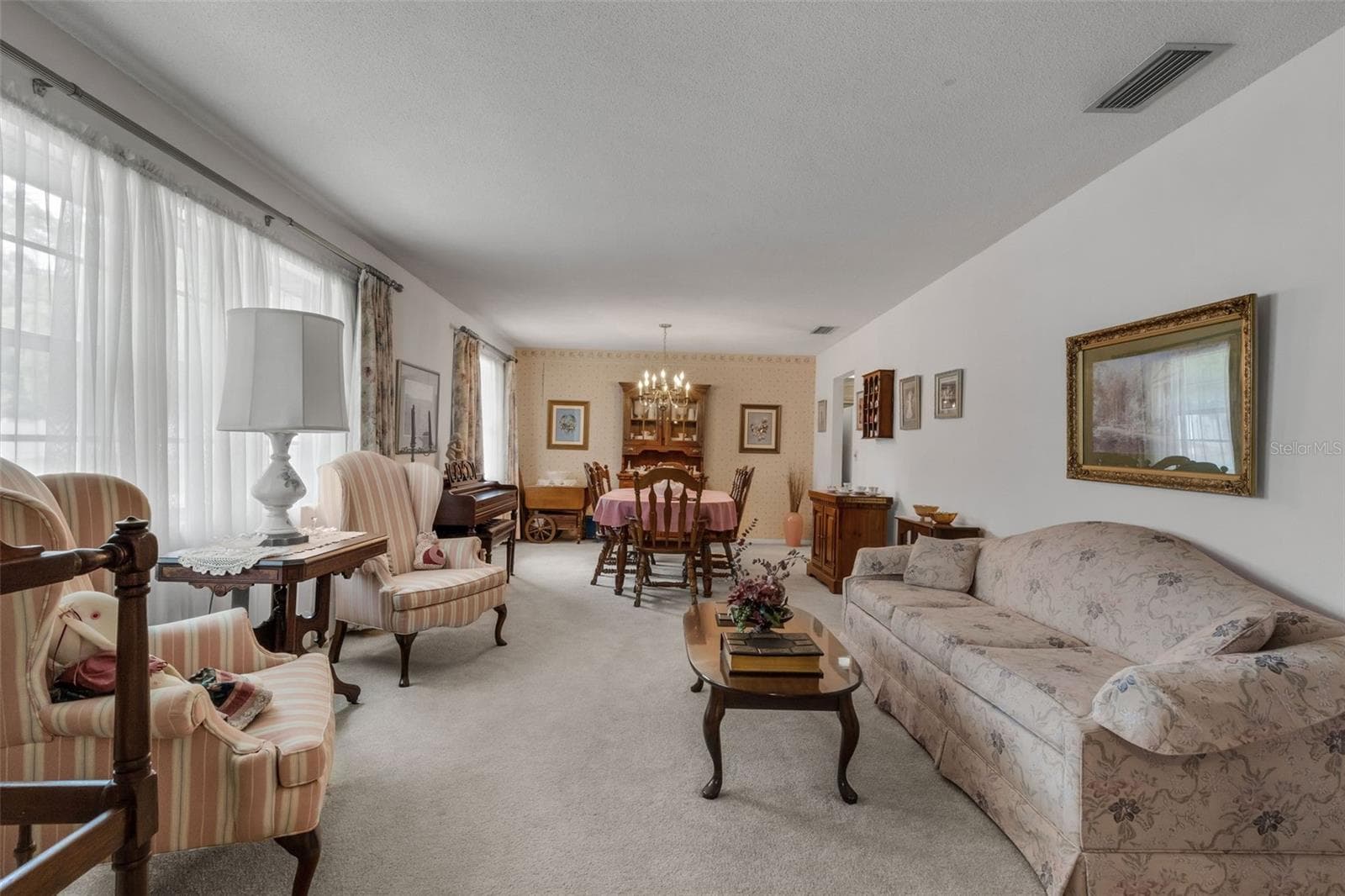 402 Aberdeen CT N photo 3
