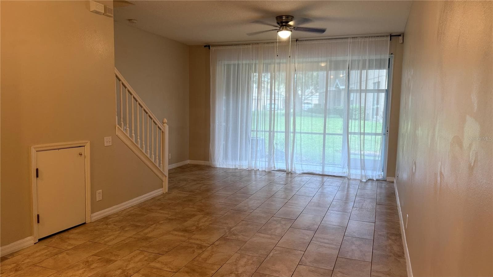 4135 Bismarck Palm Dr photo 4