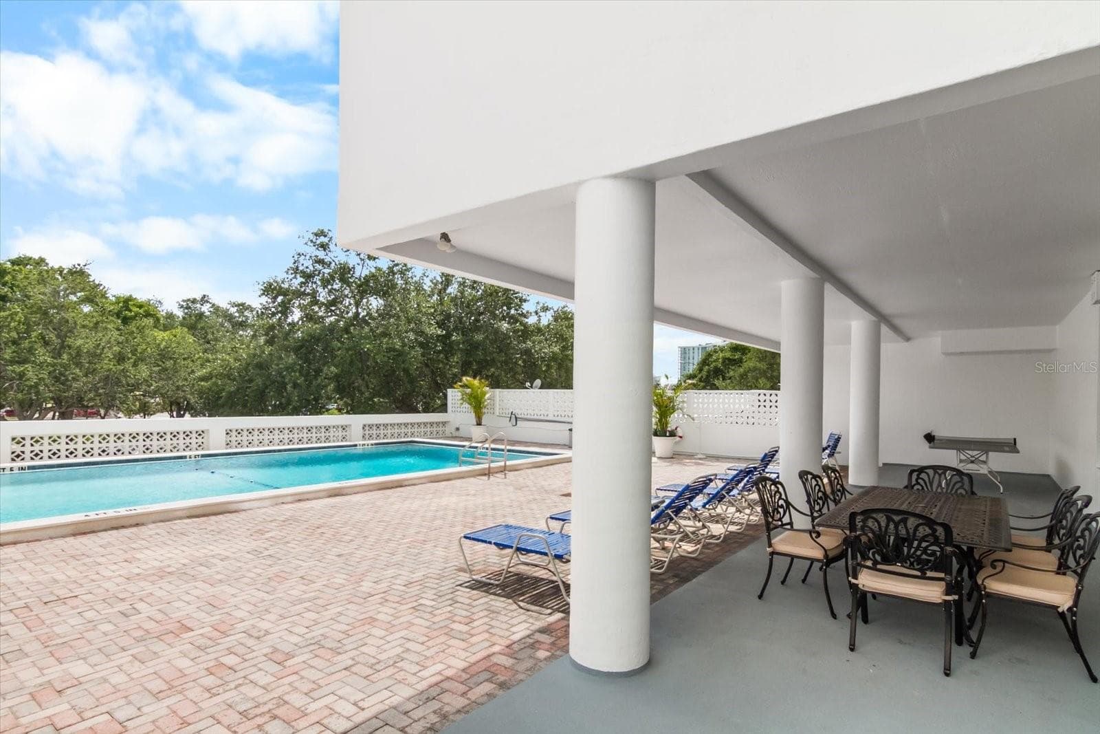 33 S Gulfstream Ave #305 photo 5