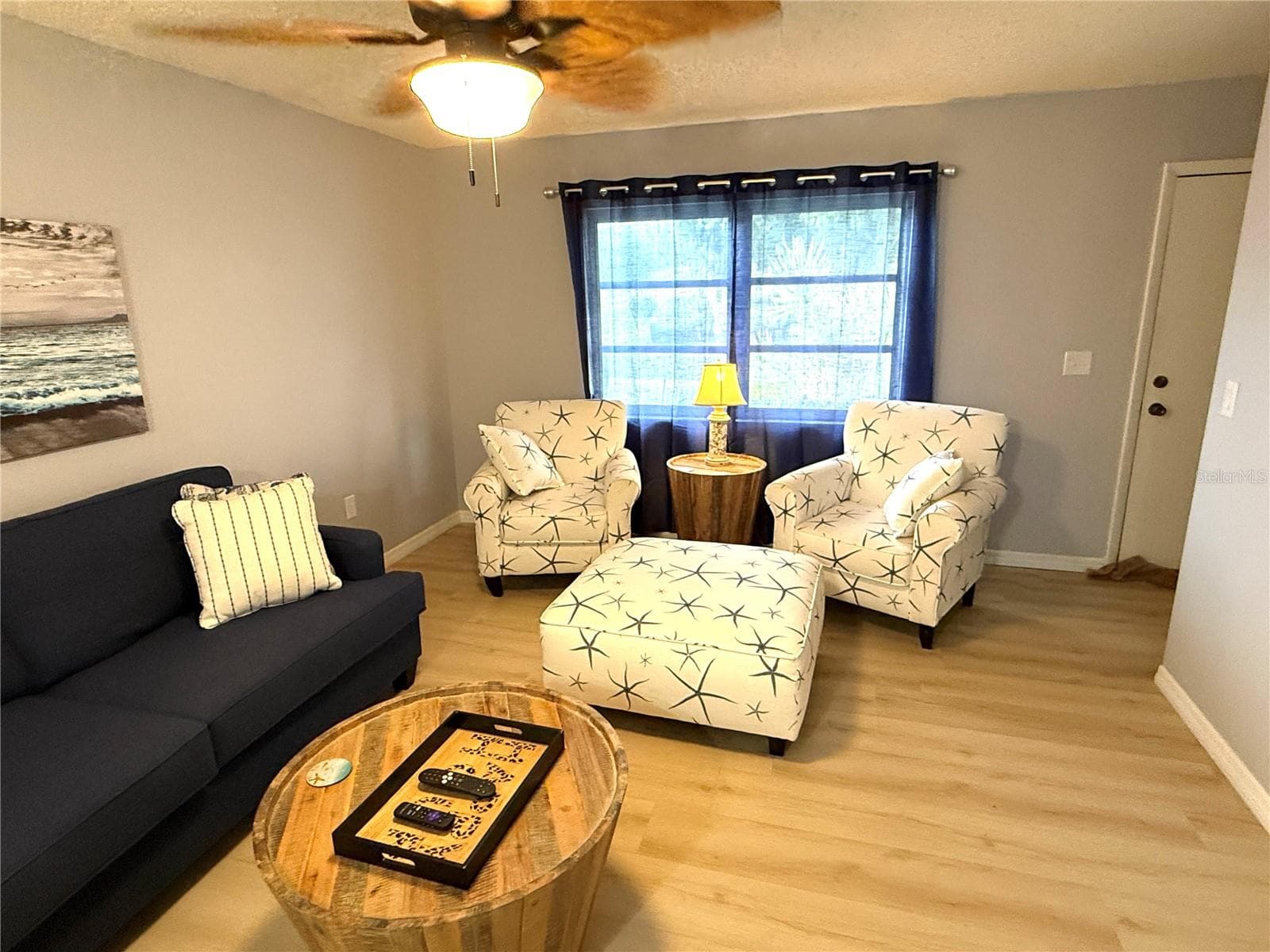 390 301 Blvd W #1B photo 4