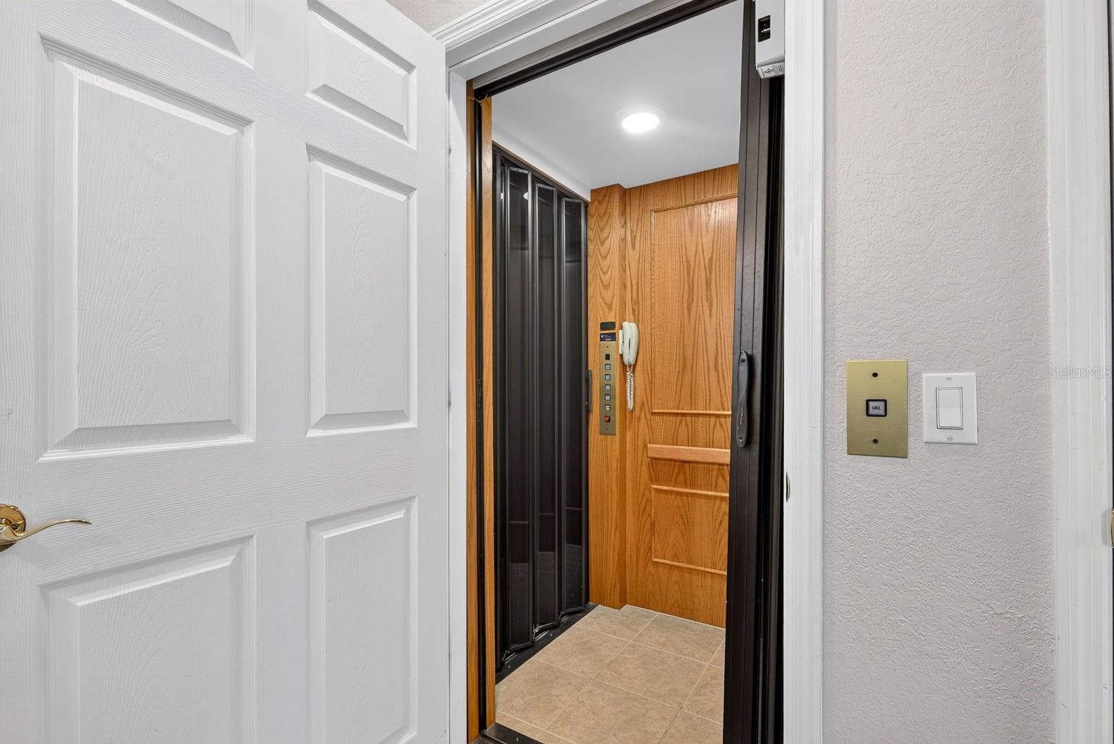 1014 34th Dr W photo 5