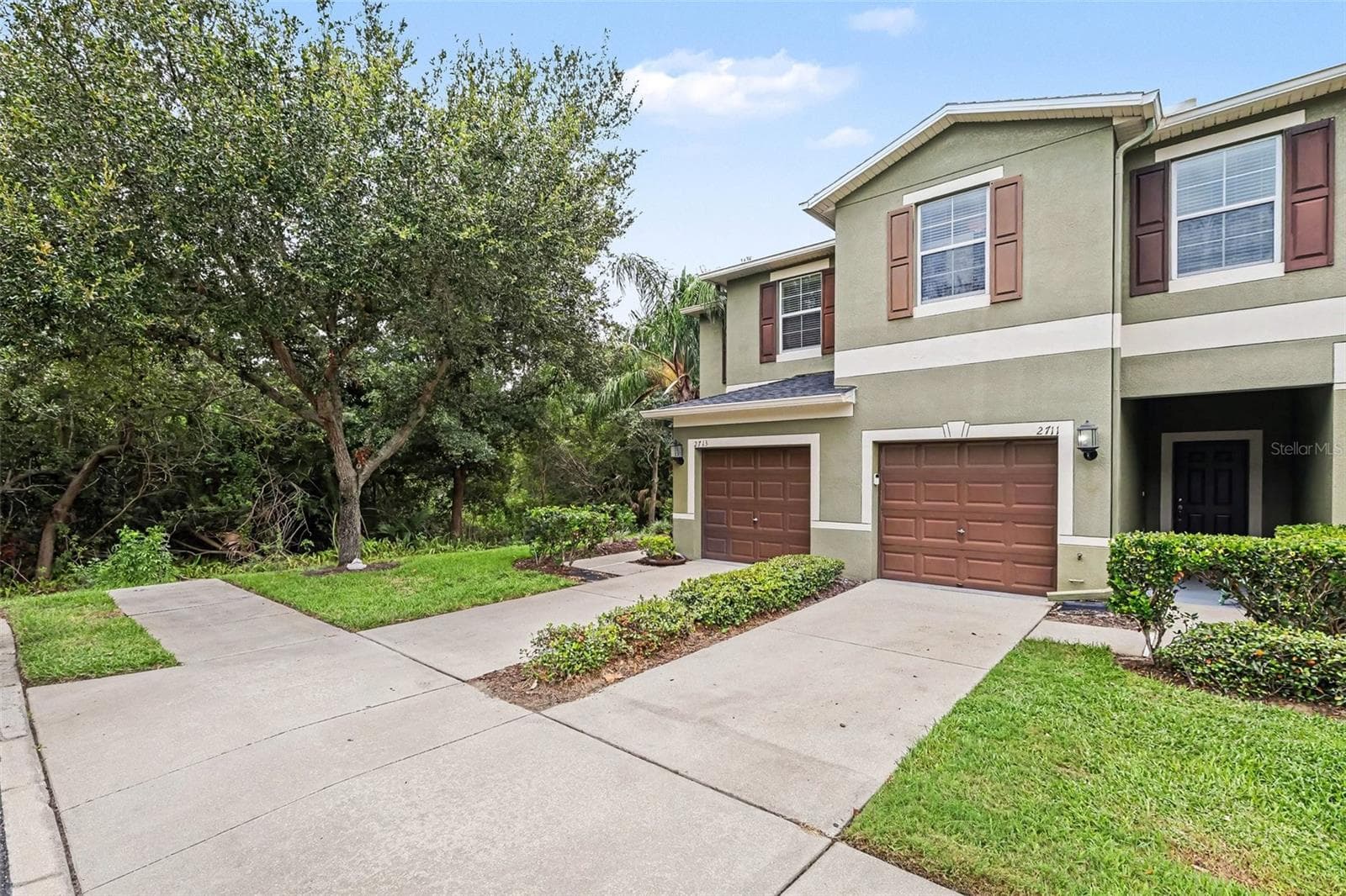 2711 Isabella Valley CT photo 4
