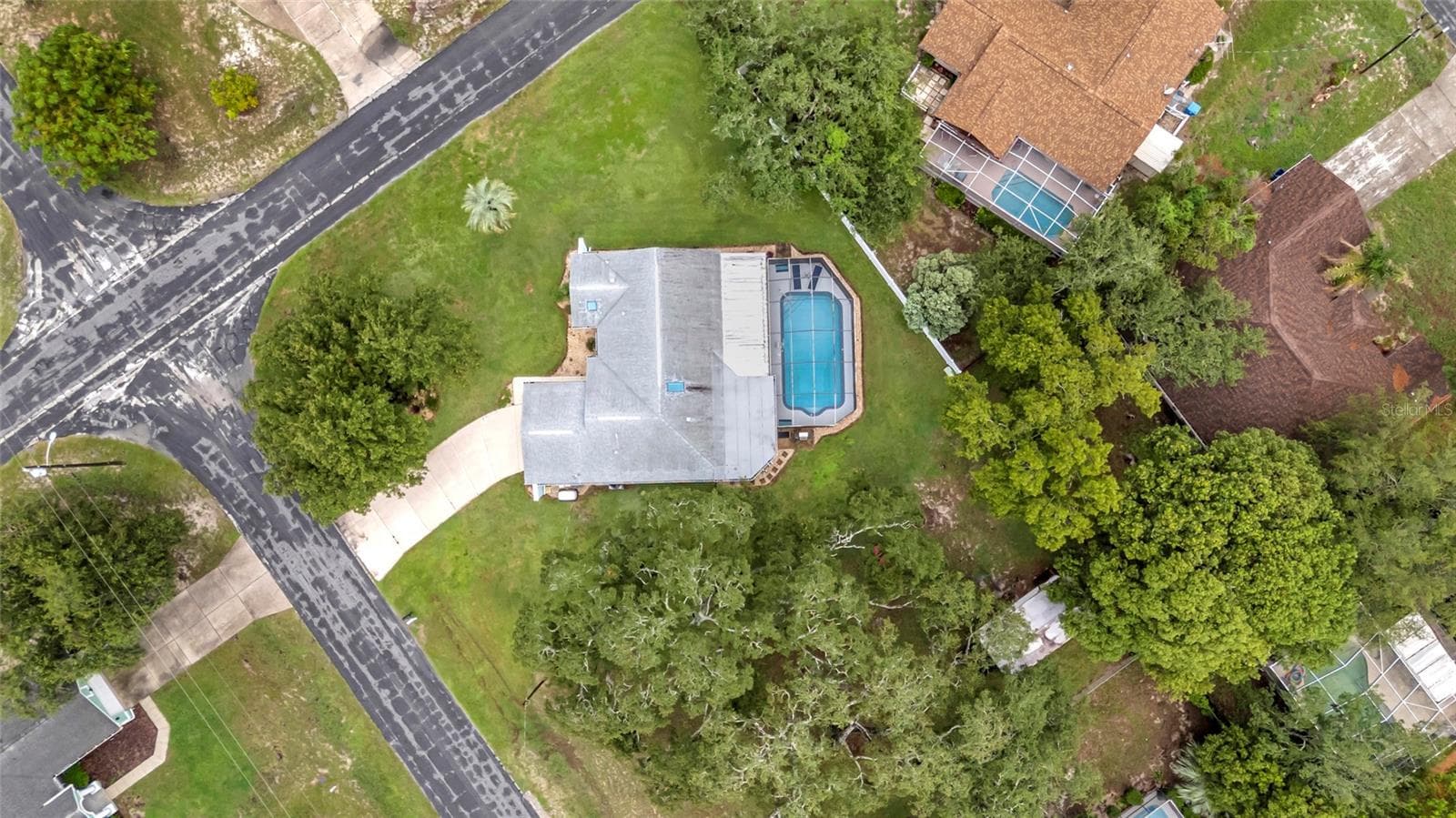 5325 Abagail Dr photo 4