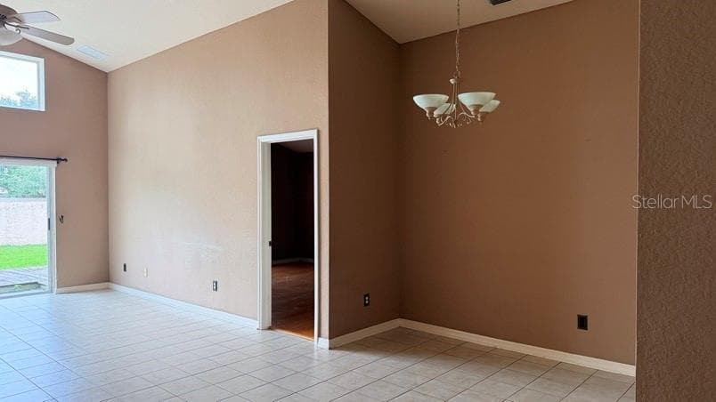 1120 Vinetree Dr photo 4