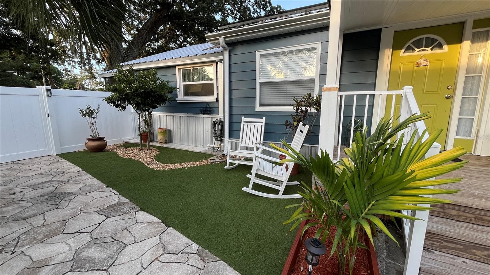 2301 W Idlewild Ave photo 3