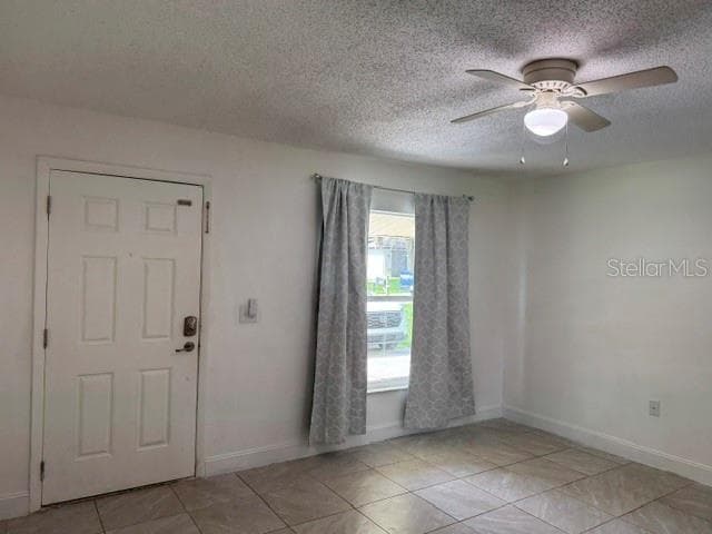 27127 Fernery Ave photo 3
