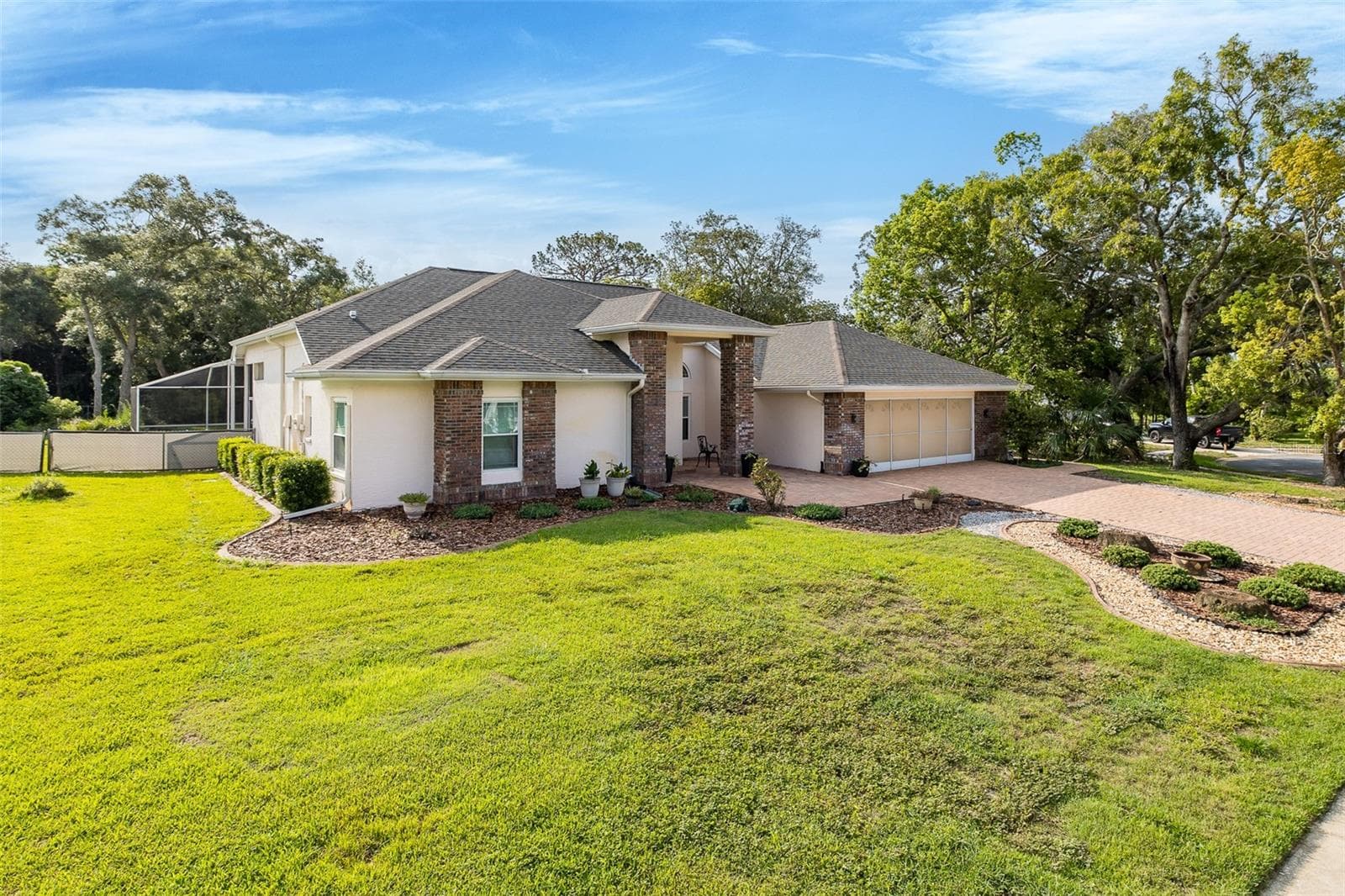 18822 Majestic Oak CT photo 3