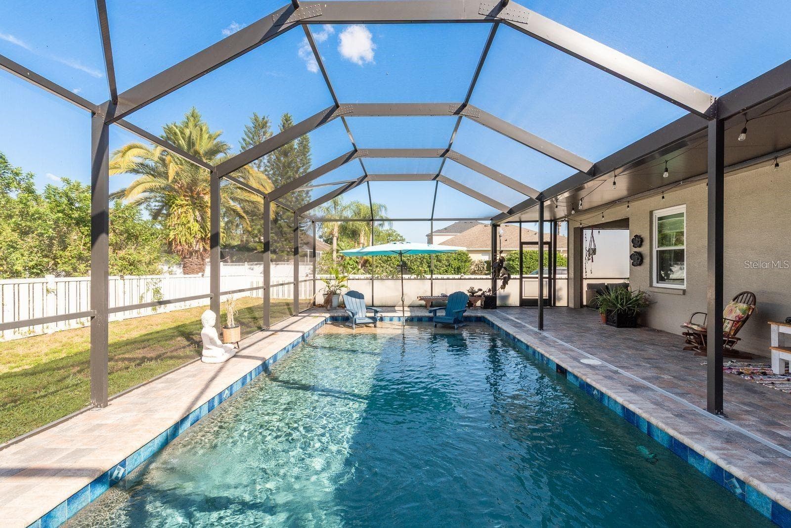 1810 Winsloe Dr photo 4