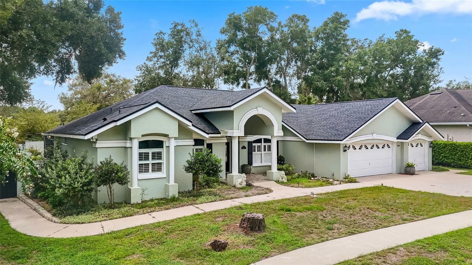 7225 River Forest Ln