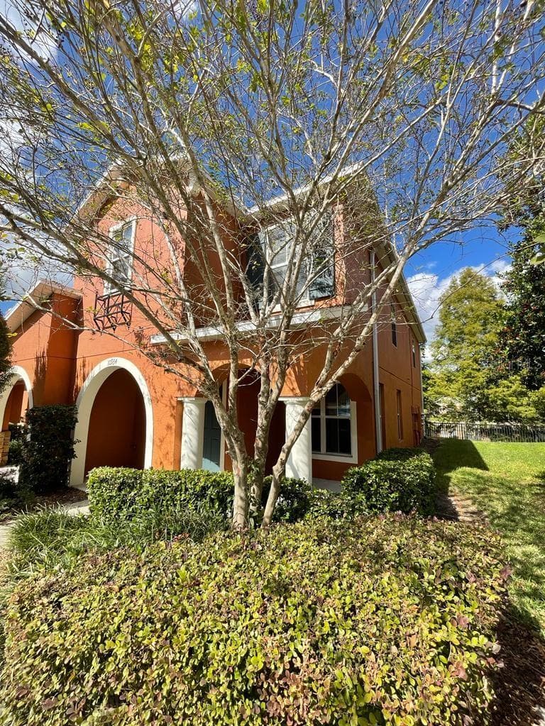 10934 Johanna Ave