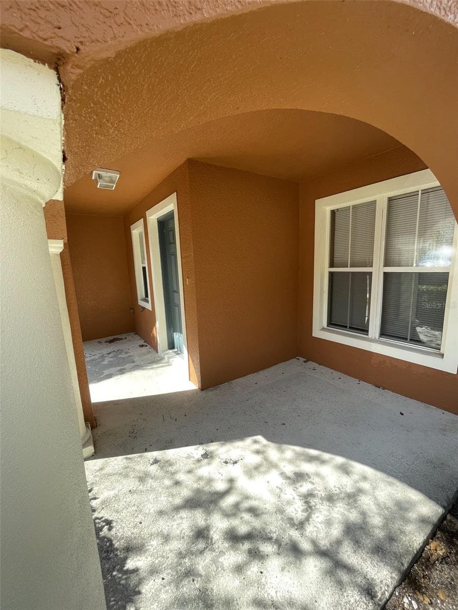 10934 Johanna Ave photo 3