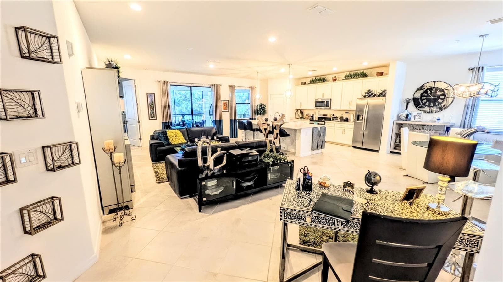 5639 N Honore Ave #222 photo 5