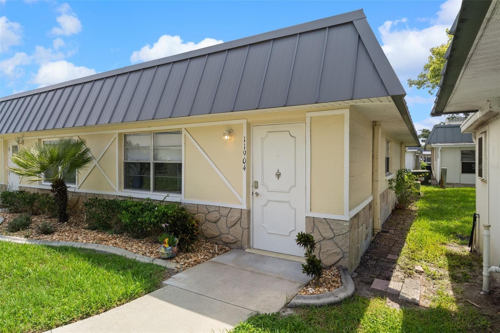 11904 Bayonet Ln photo 4