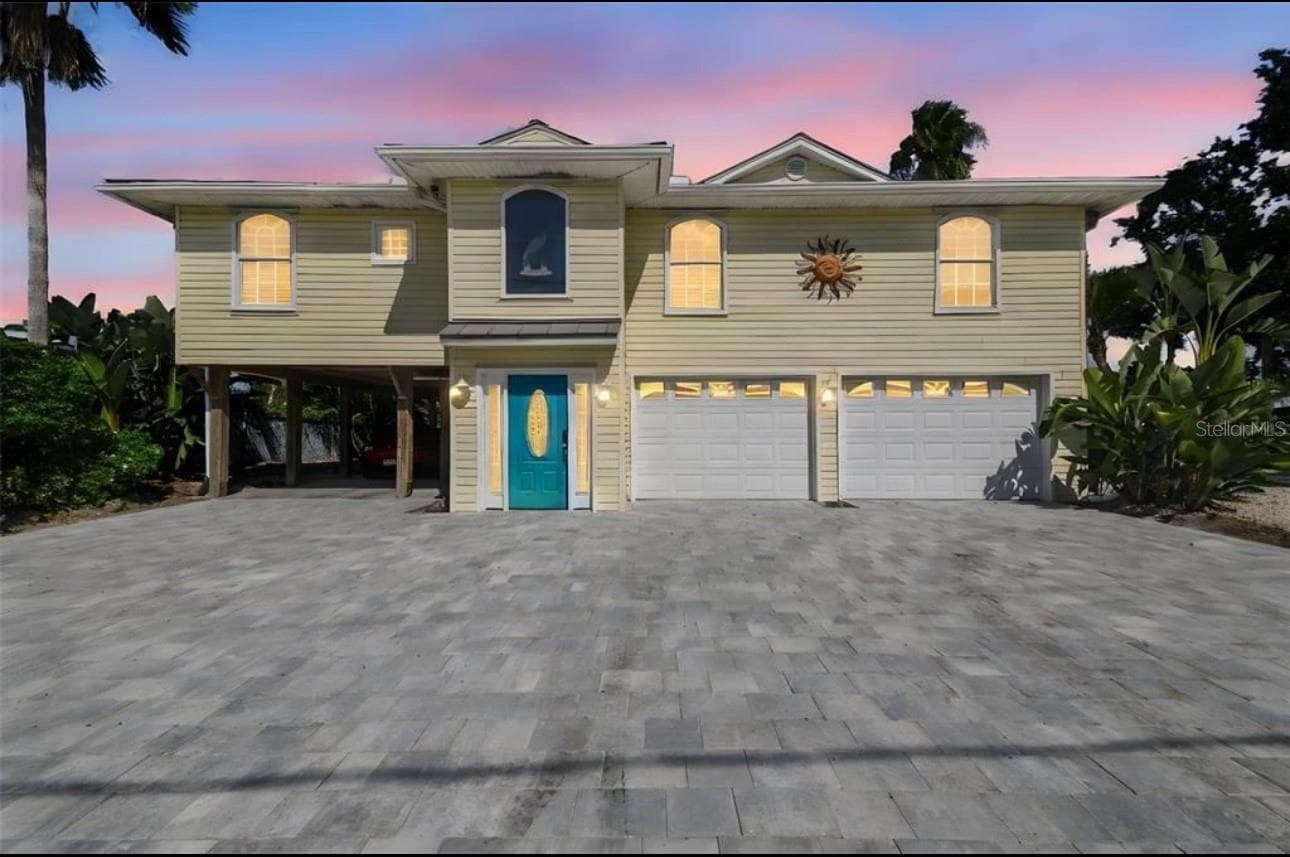 9914 Alavista Dr