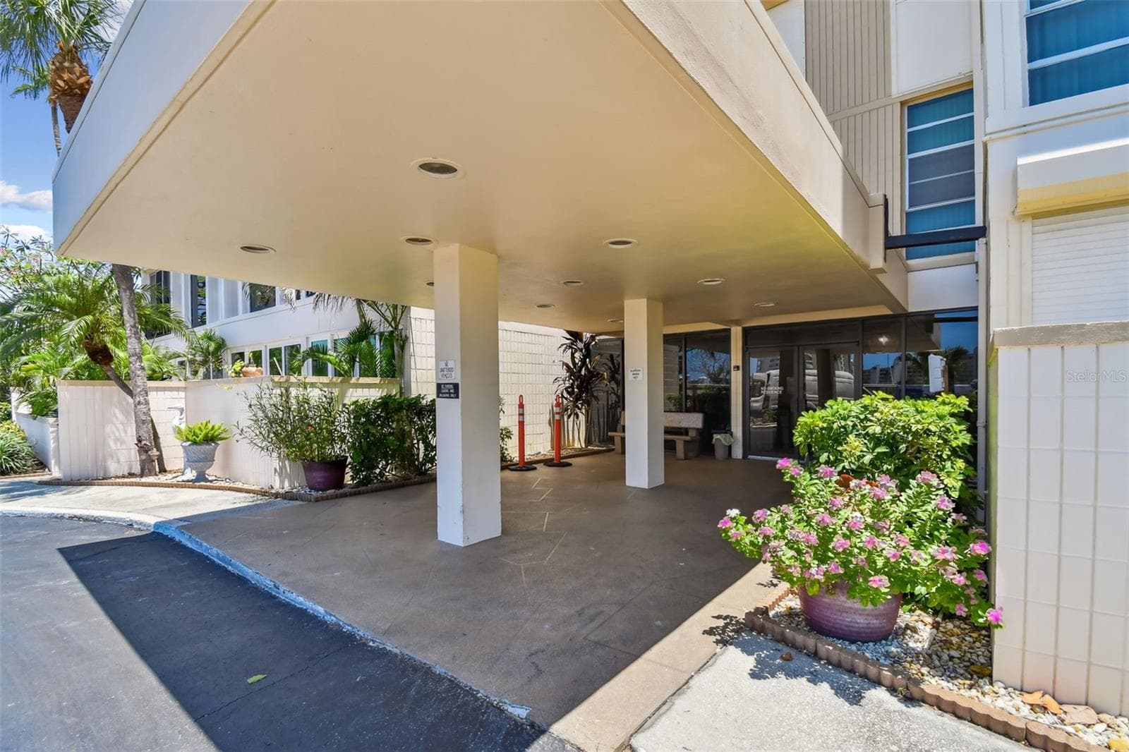 7400 Sun Island Dr S #411 photo 5